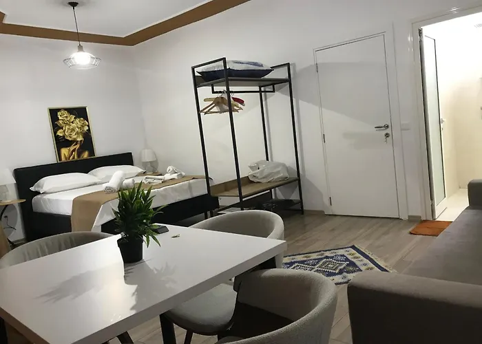 Apartment Square 21 *